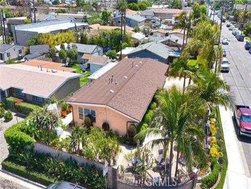 2018 Anaheim Avenue, Costa Mesa, CA
