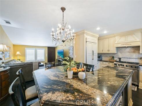 2018 Anaheim Avenue, Costa Mesa, CA