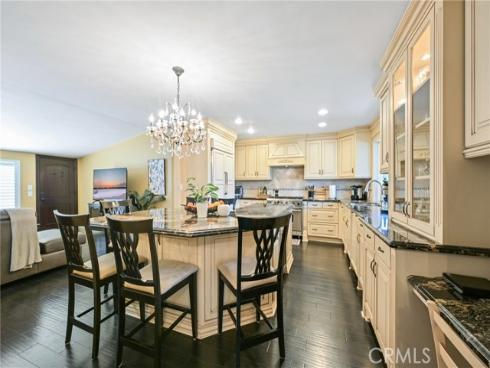 2018 Anaheim Avenue, Costa Mesa, CA