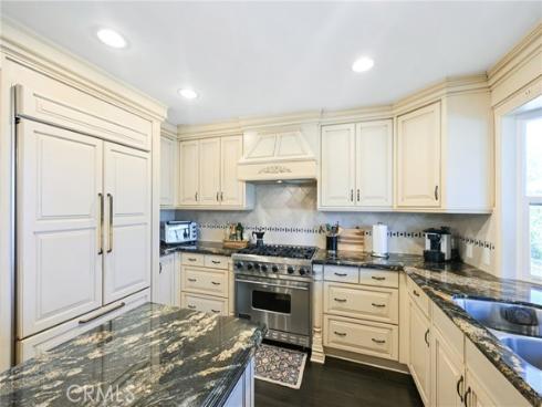 2018 Anaheim Avenue, Costa Mesa, CA