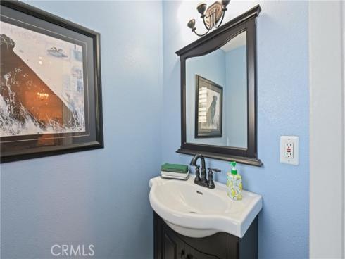 2018 Anaheim Avenue, Costa Mesa, CA