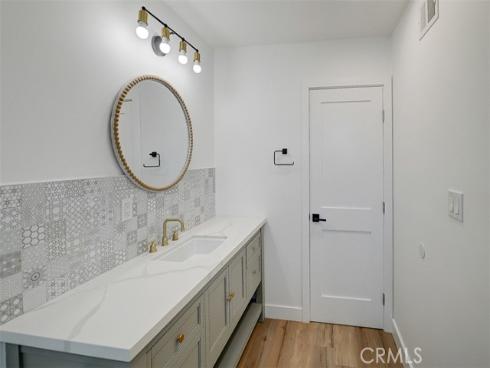 380 Mira Loma Pl , Costa Mesa, CA