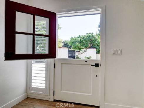 380 Mira Loma Pl , Costa Mesa, CA