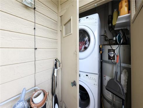 290 Victoria 19 Street, Costa Mesa, CA