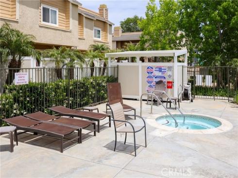 290 Victoria 19 Street, Costa Mesa, CA