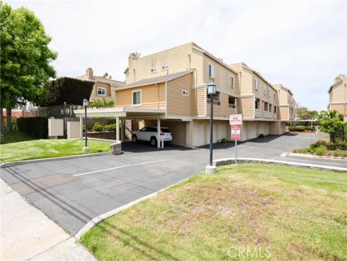 290 Victoria 19 Street, Costa Mesa, CA