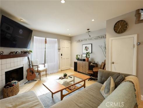 290 Victoria 19 Street, Costa Mesa, CA