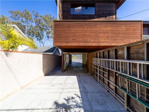 2405 Tustin Avenue, Costa Mesa, CA