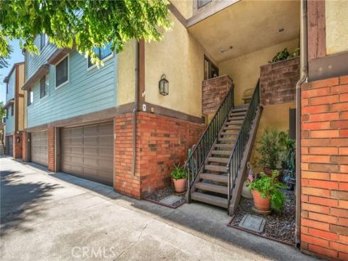 1925 Anaheim 8 Avenue, Costa Mesa, CA