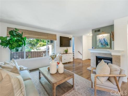 1925 Anaheim 8 Avenue, Costa Mesa, CA