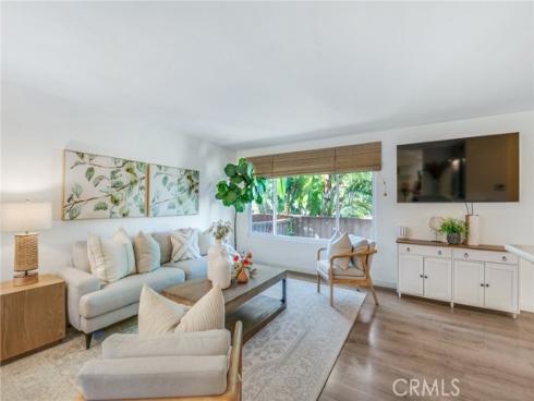 1925 Anaheim 8 Avenue, Costa Mesa, CA