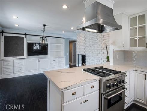 411 Lenwood Drive, Costa Mesa, CA