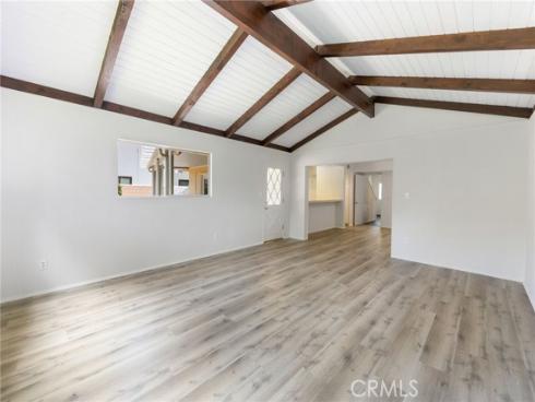 305 Robin Hood Lane, Costa Mesa, CA