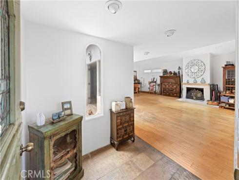 317  Walnut   Street, Costa Mesa, CA