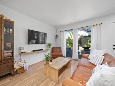 1622 Iowa Street D , Costa Mesa, CA