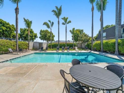 1622 Iowa Street D , Costa Mesa, CA