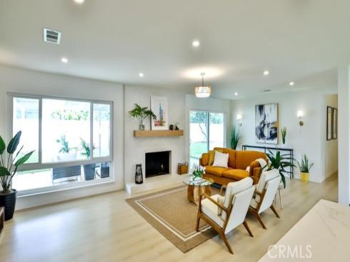 2737 Lorenzo Avenue, Costa Mesa, CA