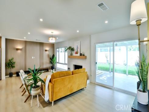 2737 Lorenzo Avenue, Costa Mesa, CA