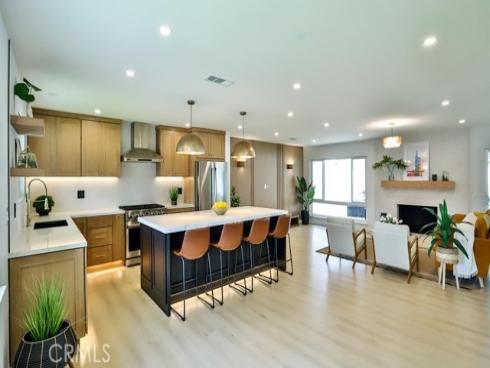 2737 Lorenzo Avenue, Costa Mesa, CA