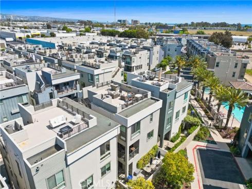 1639 Bridgewater Way, Costa Mesa, CA