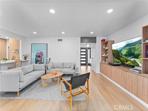 2924 Royal Palm Drive, Costa Mesa, CA