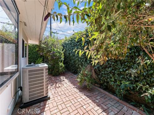 2924 Royal Palm Drive, Costa Mesa, CA