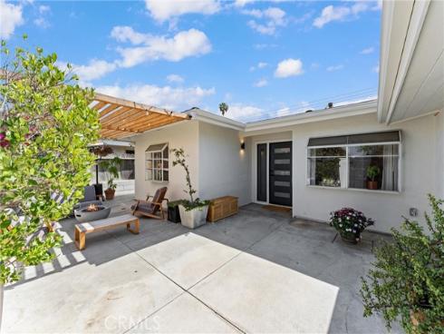 2924 Royal Palm Drive, Costa Mesa, CA