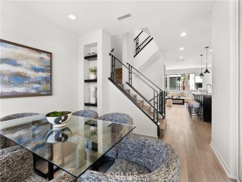 645 Channel Way , Costa Mesa, CA