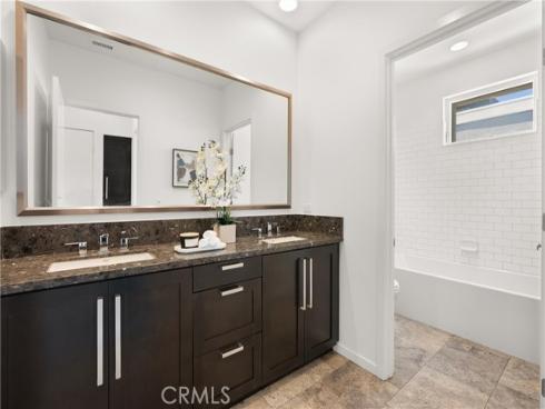 645 Channel Way , Costa Mesa, CA