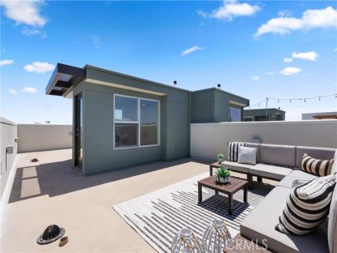 645 Channel Way , Costa Mesa, CA