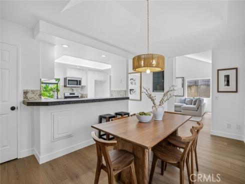 983 Oak Street, Costa Mesa, CA