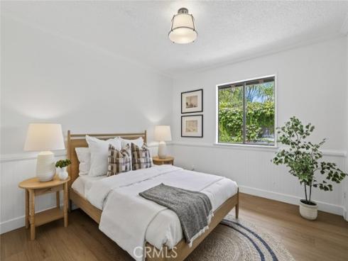 983 Oak Street, Costa Mesa, CA