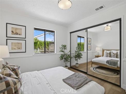 983 Oak Street, Costa Mesa, CA