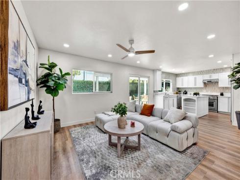 921 Dahlia Avenue, Costa Mesa, CA