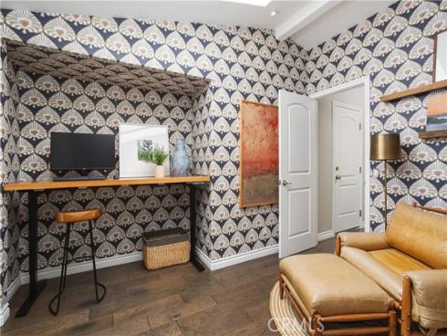 292 Bowling Green Drive, Costa Mesa, CA