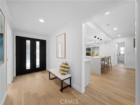 553 Sturgeon Drive, Costa Mesa, CA