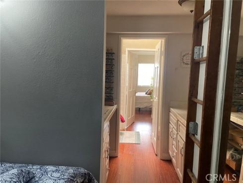 404  Brighton Springs  , Costa Mesa, CA