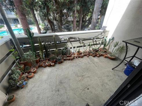 404  Brighton Springs  , Costa Mesa, CA