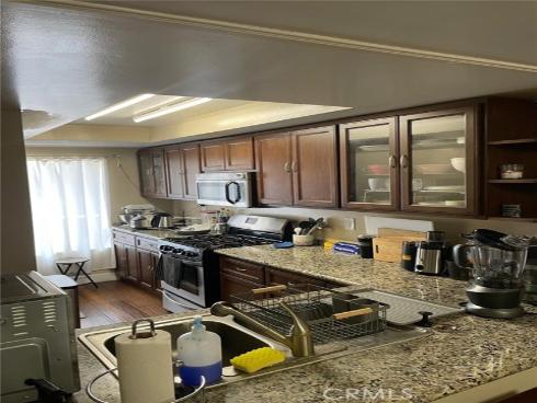 404  Brighton Springs  , Costa Mesa, CA