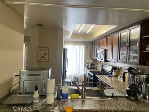 404  Brighton Springs  , Costa Mesa, CA