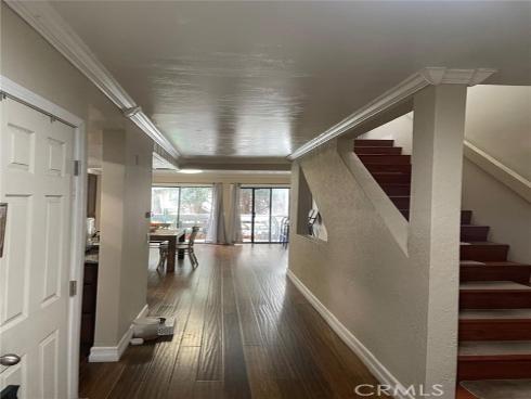 404  Brighton Springs  , Costa Mesa, CA