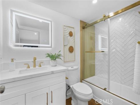 2512 Santa Ana 3 Avenue, Costa Mesa, CA