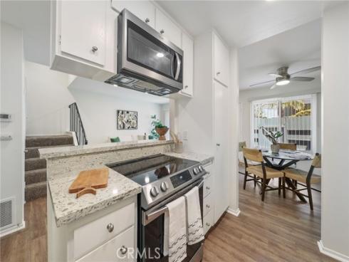 1634 Iowa B Street, Costa Mesa, CA