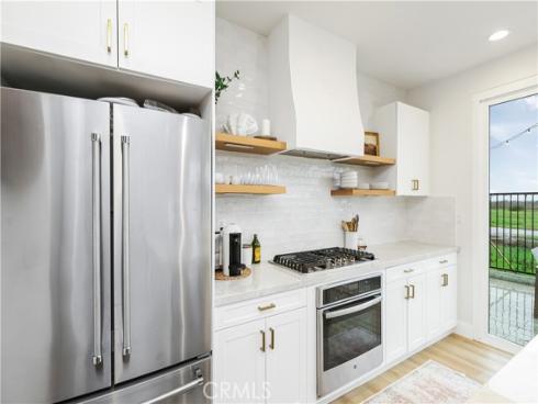 2294 Pacific Avenue, Costa Mesa, CA