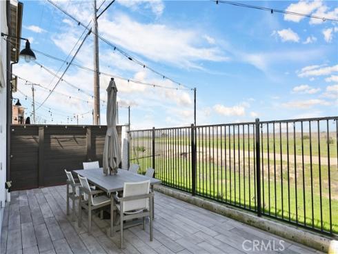 2294 Pacific Avenue, Costa Mesa, CA