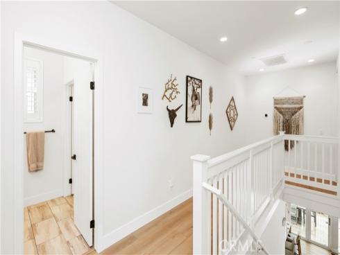 2294 Pacific Avenue, Costa Mesa, CA