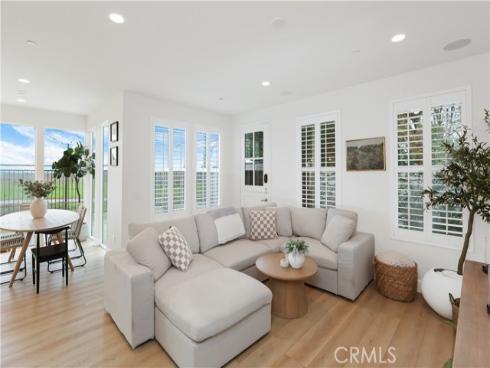 2294 Pacific Avenue, Costa Mesa, CA