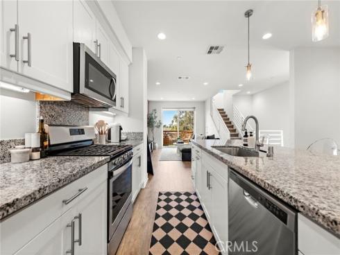 645 W 17th Street, Costa Mesa, CA