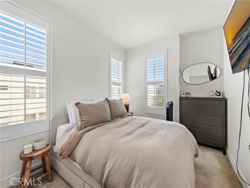 645 W 17th Street, Costa Mesa, CA