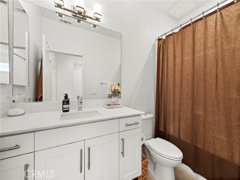 645 W 17th Street, Costa Mesa, CA